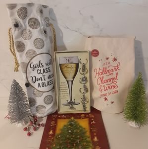 🆕️ Wine Bags and Wine Glass Charm Markers Gift Set